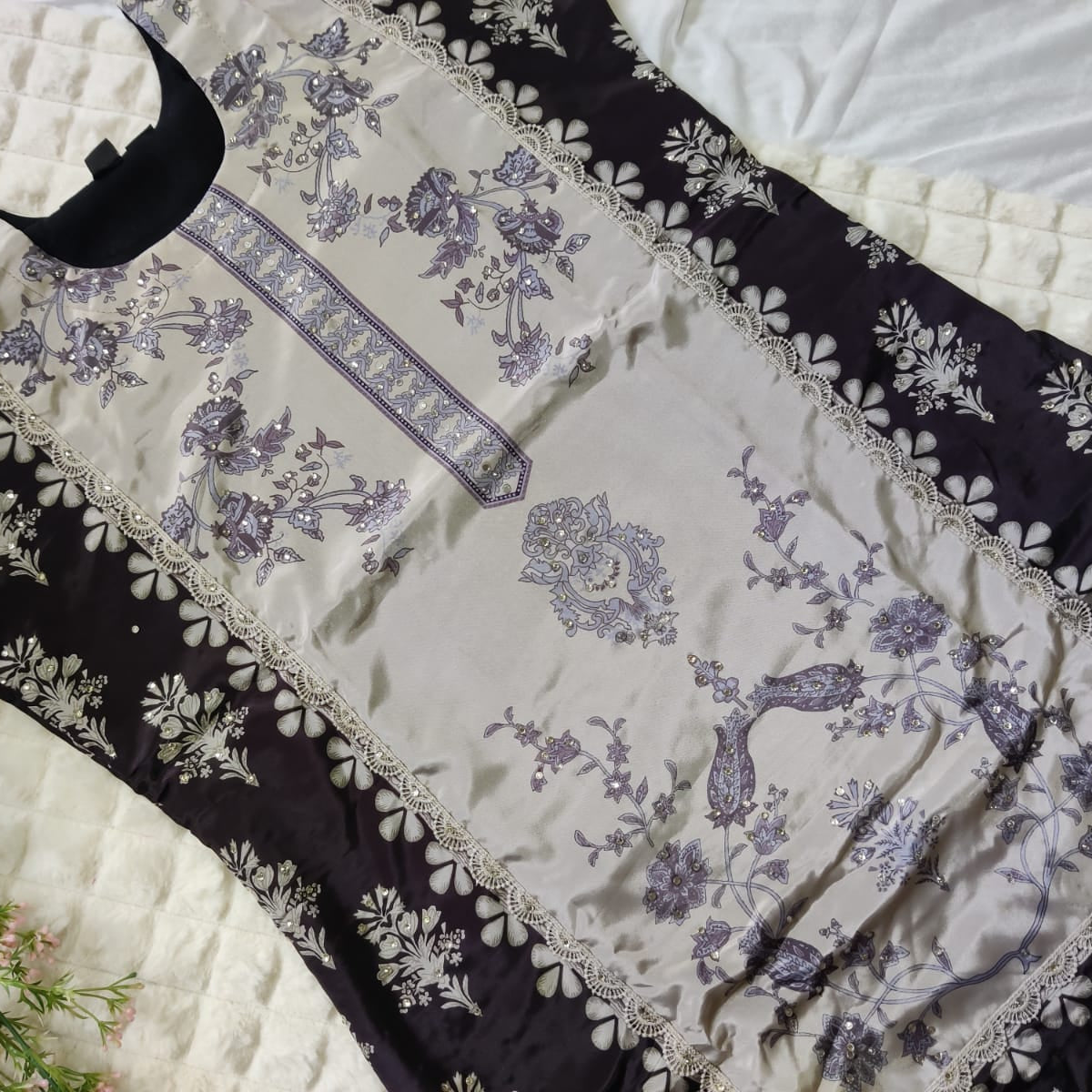 Begum's Choice - Luxurious Silk Pakistani Suit Set