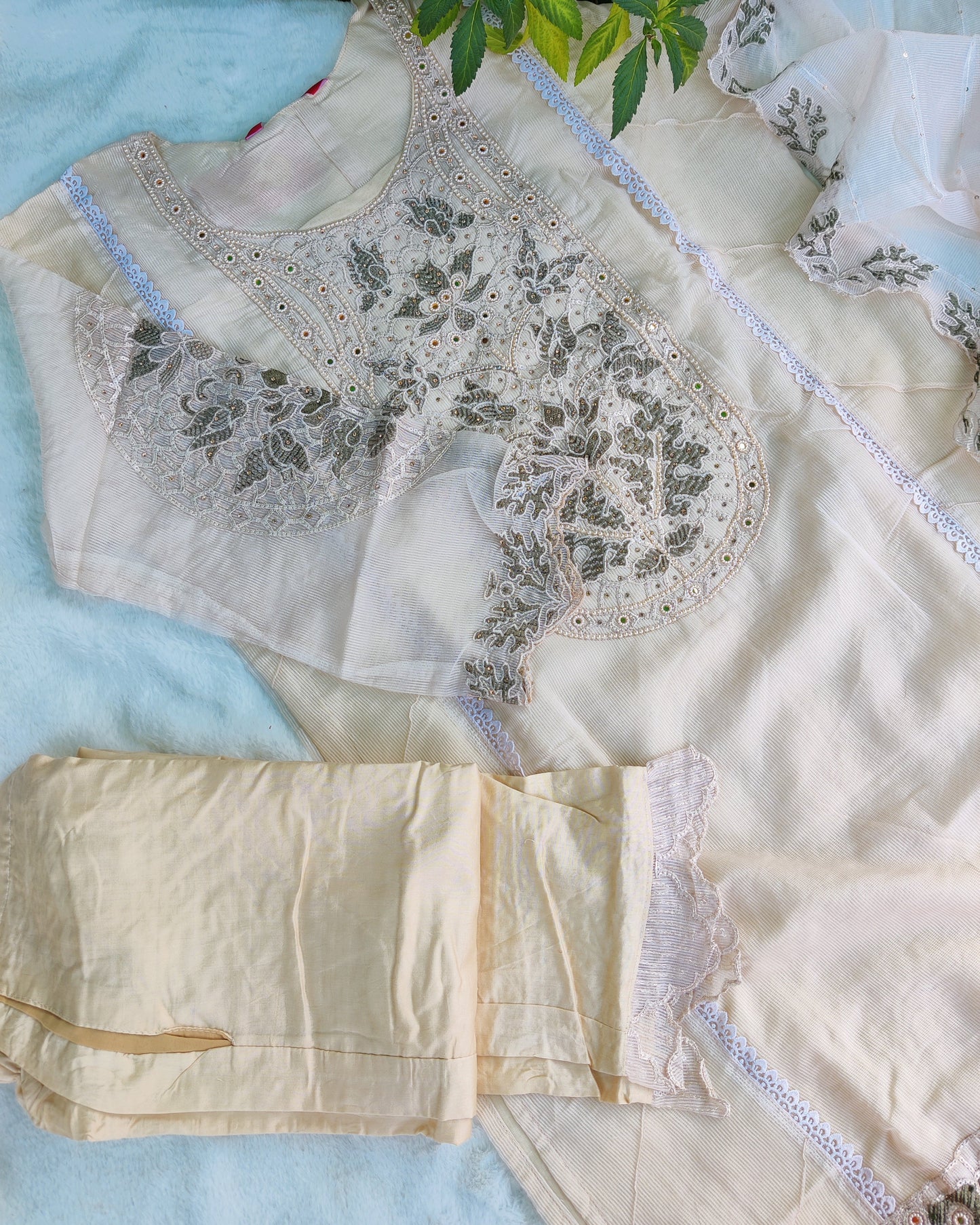 Inara Cream Royale Suit Set