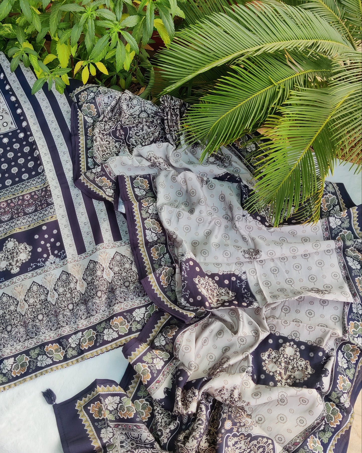 Nura Black Bloom- Printed Suit Set