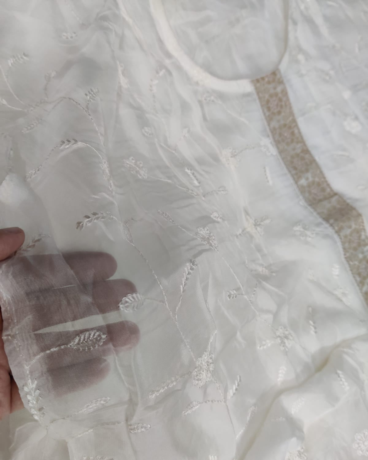 Noor Organza Unstitched Suit set