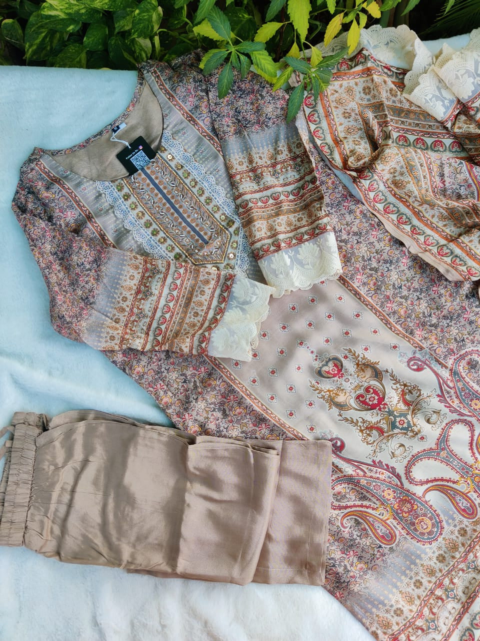 Nura Blossom Heritage Suit Set